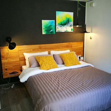 Cres Art Studio Lime Apartment ภายนอก รูปภาพ