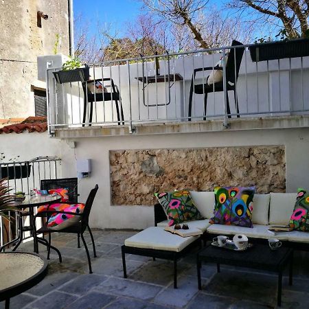 Cres Art Studio Lime Apartment ภายนอก รูปภาพ