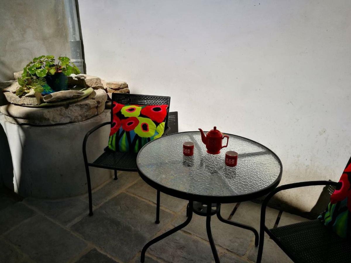 Cres Art Studio Lime Apartment ภายนอก รูปภาพ