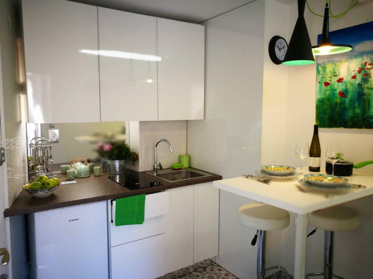 Cres Art Studio Lime Apartment ภายนอก รูปภาพ