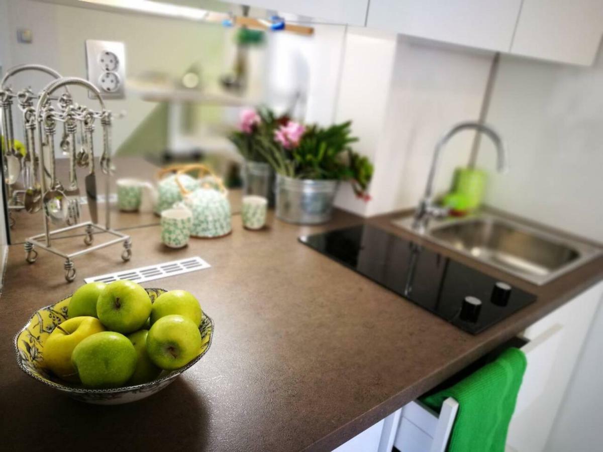 Cres Art Studio Lime Apartment ภายนอก รูปภาพ